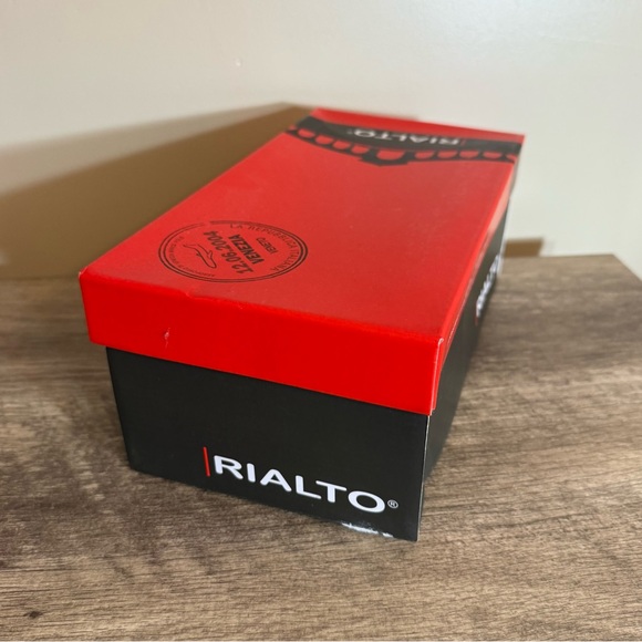 NEW Rialto Gemma Wedge Sandals Shoes Women’s Size 8.5 Metallic Stud Detail - Picture 3 of 9